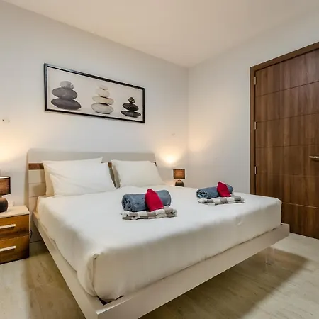 Ultra-modern 3br W/pool + Ac Near Ramla Bay & Cave * Nadur