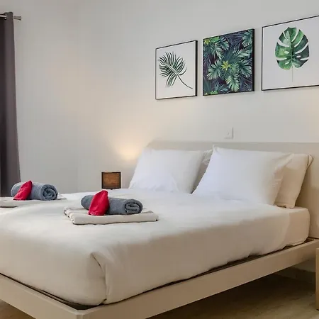 Ultra-modern 3br W/pool + Ac Near Ramla Bay & Cave Διαμέρισμα